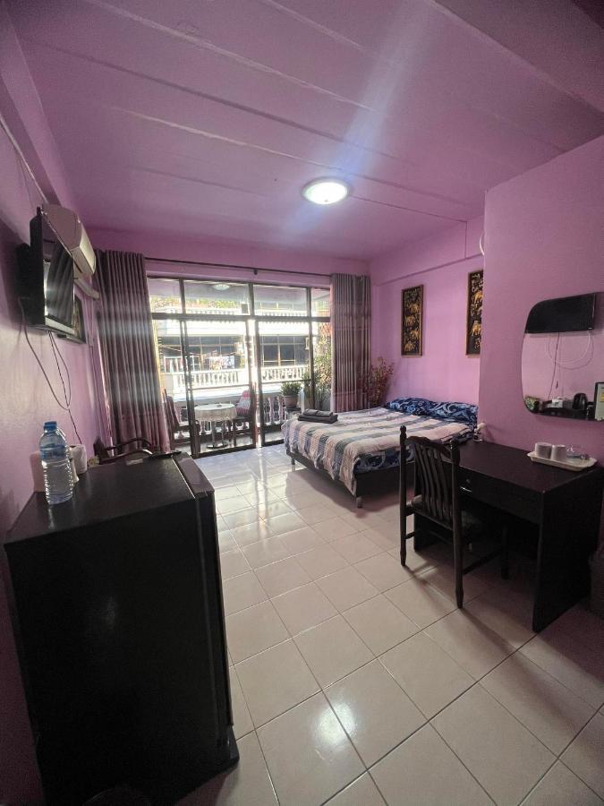 Soetnos Hotel Jomtien Beach Buitenkant foto