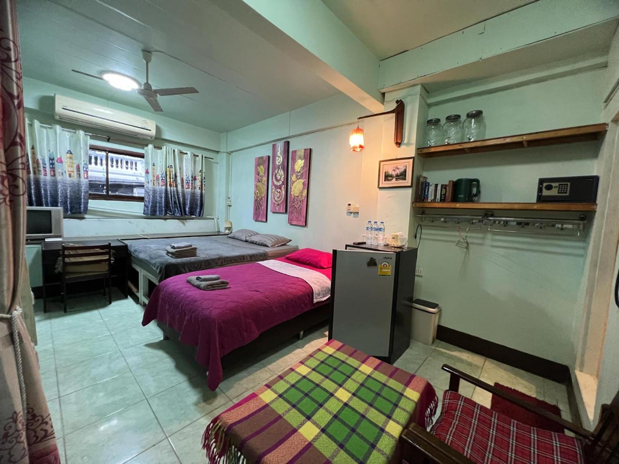 Soetnos Hotel Jomtien Beach Buitenkant foto